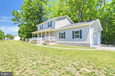 223 Brooks Dr, Colonial Beach, VA 22443 - photo 2