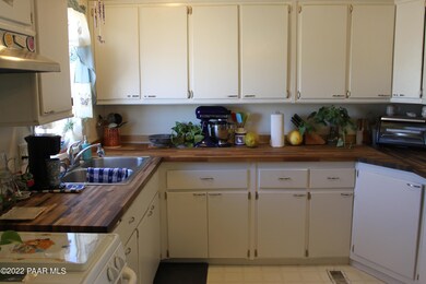 1740 W Big Sky Ranch Rd, Paulden, AZ 86334 - photo 4