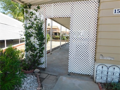 35218 Fir Ave unit 15, Yucaipa, CA 92399 - photo 3