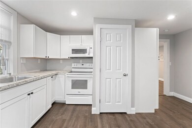 62 Main St unit 1st floor, Warren, RI 02885 - photo 4