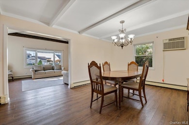 126 Swan Ln, Levittown, NY 11756 - photo 7