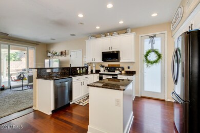 Listing_682273_Photo_2