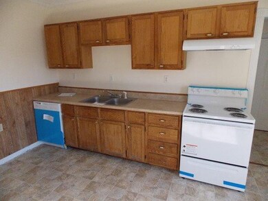 323 Danville St, Burgin, KY 40310 - photo 3