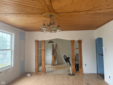 2521 S A St, Elwood, IN 46036 - photo 2