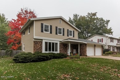 002-Front_View-1286638-mls