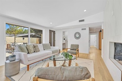 4812 Peonia Rd, Woodland Hills, CA 91364 - photo 3