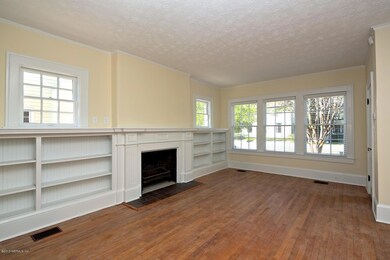 3562 Pine St, Jacksonville, FL 32205 - photo 2