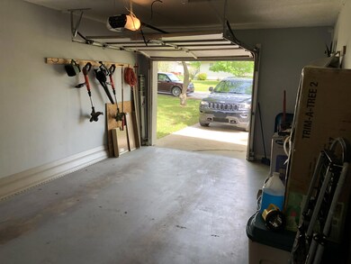 1106 York Dr, Carl Junction, MO 64834 - photo 2