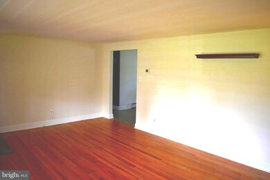 11 Schoolhouse Rd, Sellersville, PA 18960 - photo 5