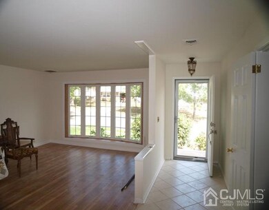 3 Lambert St, Woodbridge, NJ 07095 - photo 4