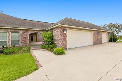 4626 Rebelle Ln, Port Allen, LA 70767 - photo 3