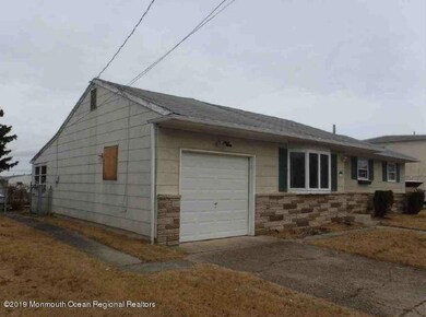 18 W Delaware Dr, Little Egg Harbor Township, NJ 08087 - photo 2