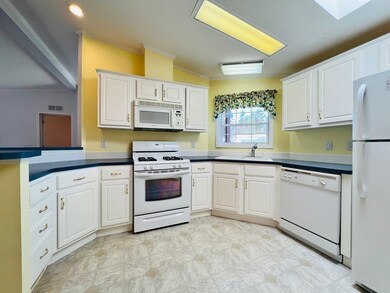 2008 Simmons Rd, Middleboro, MA 02346 - photo 3