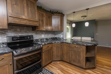 331 S Ewing St, Good Thunder, MN 56037 - photo 6