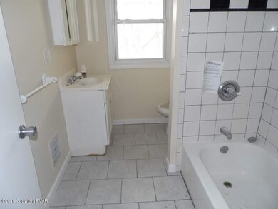 26 Sturdevant St, Wilkes Barre, PA 18702 - photo 6