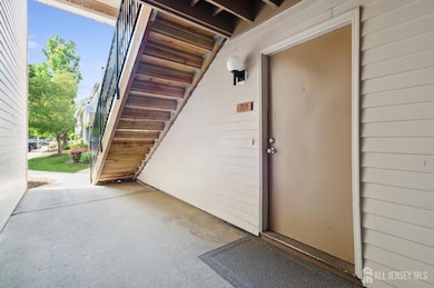 701 Aspen Dr, Plainsboro, NJ 08536 - photo 2