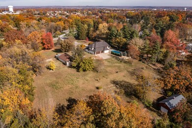 3421 Country Club Dr, Jefferson City, MO 65109 - photo 2