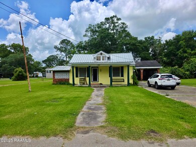1523 N Main St, Saint Martinville, LA 70582 - photo 4