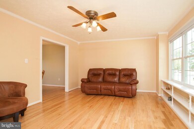 1605 Norwich Dr, Frederick, MD 21701 - photo 3
