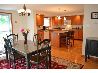 24 Kent St, Portsmouth, NH 03801 - photo 7