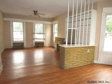 20 Colby St, Albany, NY 12206 - photo 5