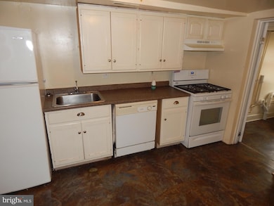 933 W Lombard St, Baltimore, MD 21223 - photo 7