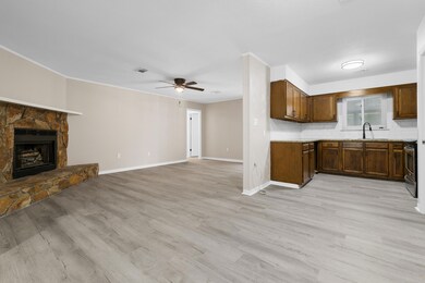3437AuburnRd-03