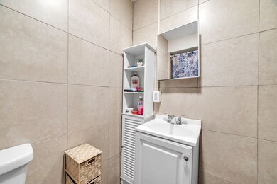 128 Cabot St, Holyoke, MA 01040 - photo 7