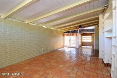Living room 3