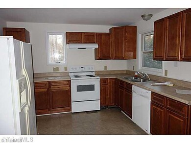 1765 Pine Grove Dr, Asheboro, NC 27205 - photo 6