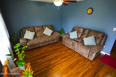 6509 Lantana Ct, Louisville, KY 40229 - photo 5