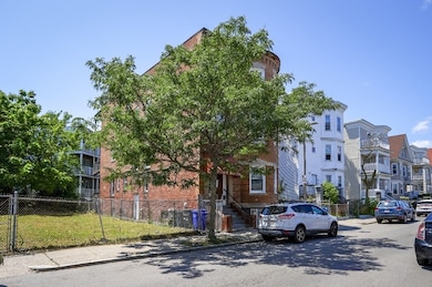 83 Topliff St unit All, Dorchester, MA 02122 - photo 4