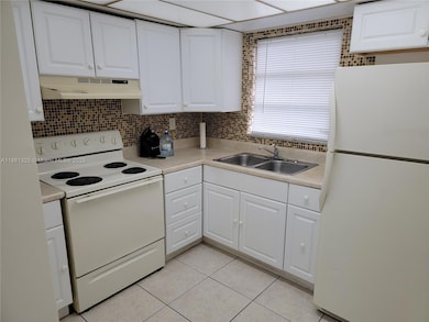 201 SW 9th St unit B, Hallandale Beach, FL 33009 - photo 2