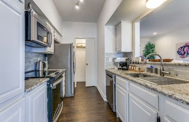 3550 Country Square Dr unit 109, Carrollton, TX 75006 - photo 6