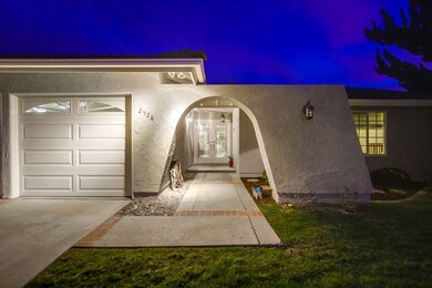 Very private front entry!