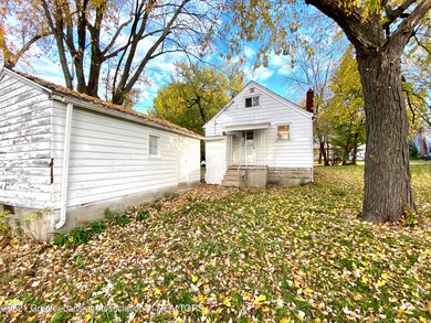 1218 Parkview St, Lansing, MI 48912 - photo 4