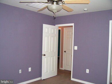 27138 Slash Pine Cir, Ruther Glen, VA 22546 - photo 6