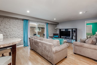 5840 W 77th St unit 302, Burbank, IL 60459 - photo 6