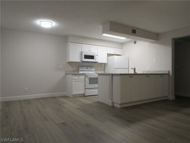 5315 Summerlin Rd unit 1516, Fort Myers, FL 33919 - photo 2