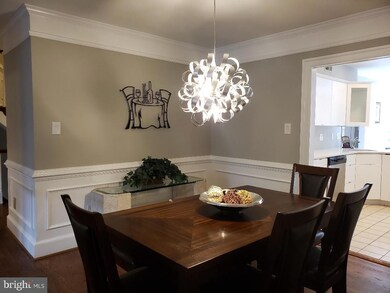 8049 Rising Ridge Rd, Bethesda, MD 20817 - photo 6