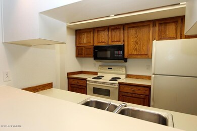 4-Kitchen right