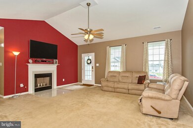 10237 Saddlebrooke Ln, Hagerstown, MD 21740 - photo 7