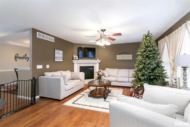 5065 N Sturdevant St, Davenport, IA 52806 - photo 3