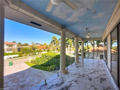 10242 Vanderbilt Dr, Naples, FL 34108 - photo 7