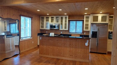 166 Coggeshall Ave, Newport, RI 02840 - photo 7