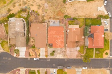 12865 Fairway Rd, Victorville, CA 92392 - photo 4