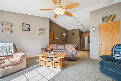 3000 Wilson Ave SW, Cedar Rapids, IA 52404 - photo 6