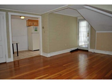 203 N Fenner Ave unit 4, Middletown, RI 02842 - photo 4