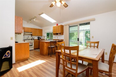 130 E Mcgill Ave, Everett, WA 98208 - photo 7