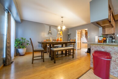 2104 Teton Pkwy, Algonquin, IL 60102 - photo 5